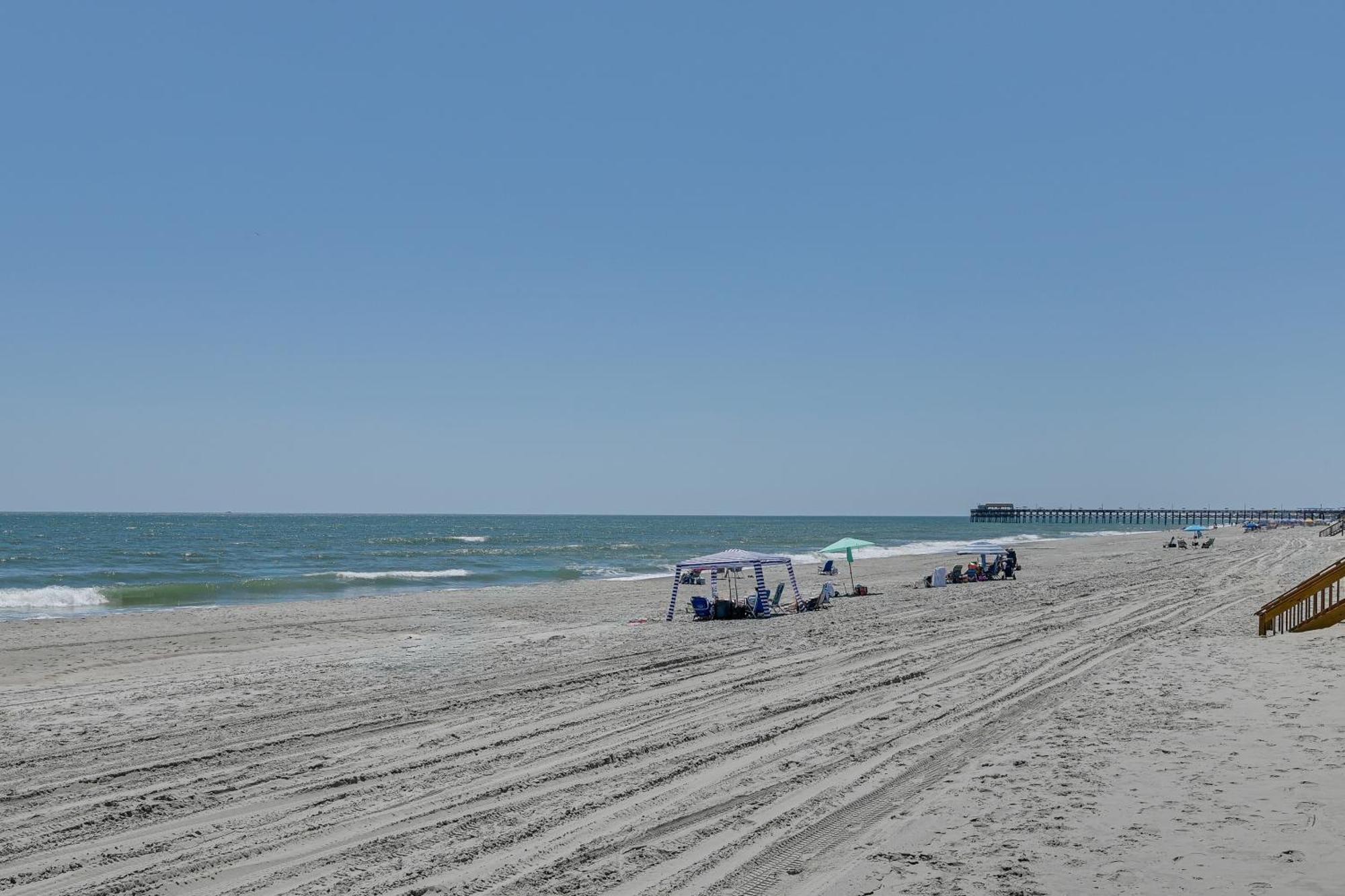 Coastal Condo On Beach With Community Pool Access! Myrtle Beach Exteriör bild