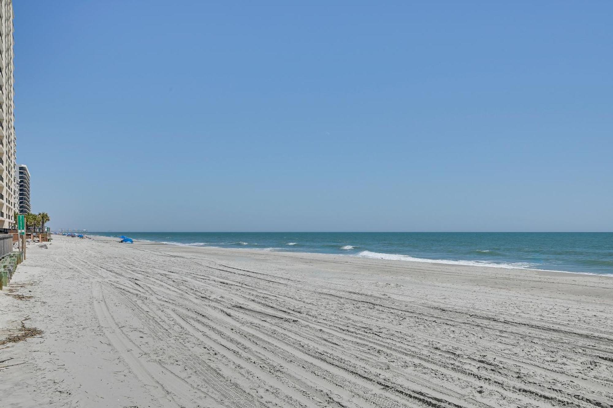 Coastal Condo On Beach With Community Pool Access! Myrtle Beach Exteriör bild