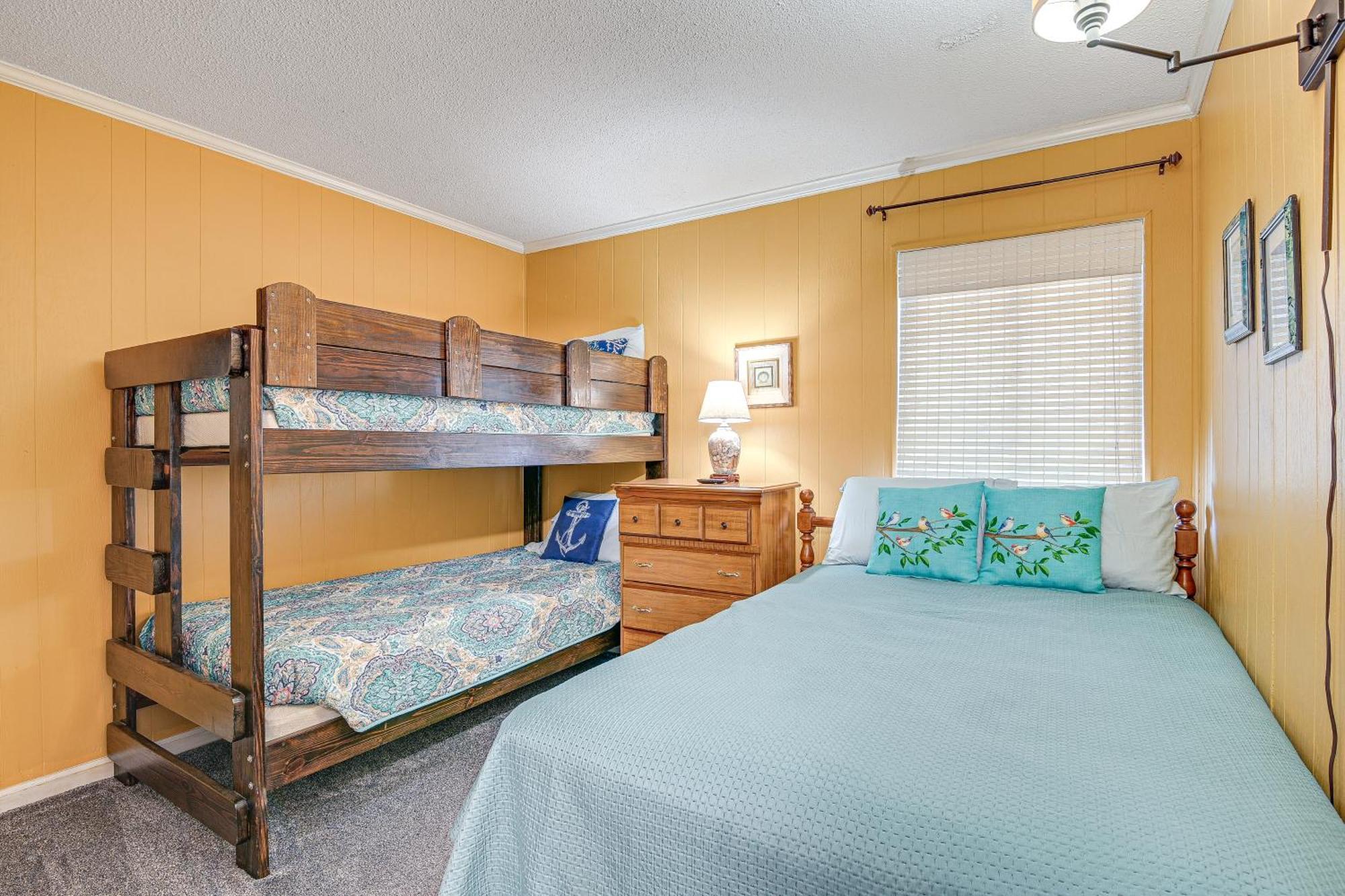 Coastal Condo On Beach With Community Pool Access! Myrtle Beach Exteriör bild